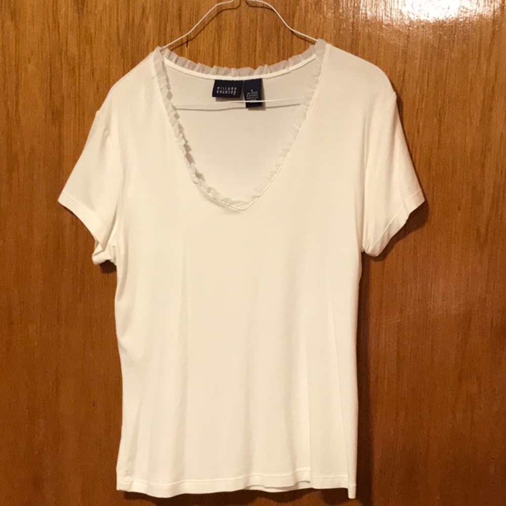 White Hillard & Hanson V-neck Top Size Small
